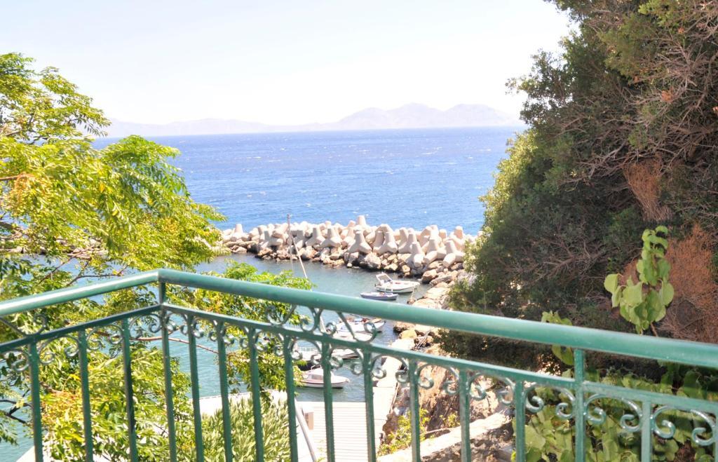 Marina Hotel Ágios Kírykos Zimmer foto